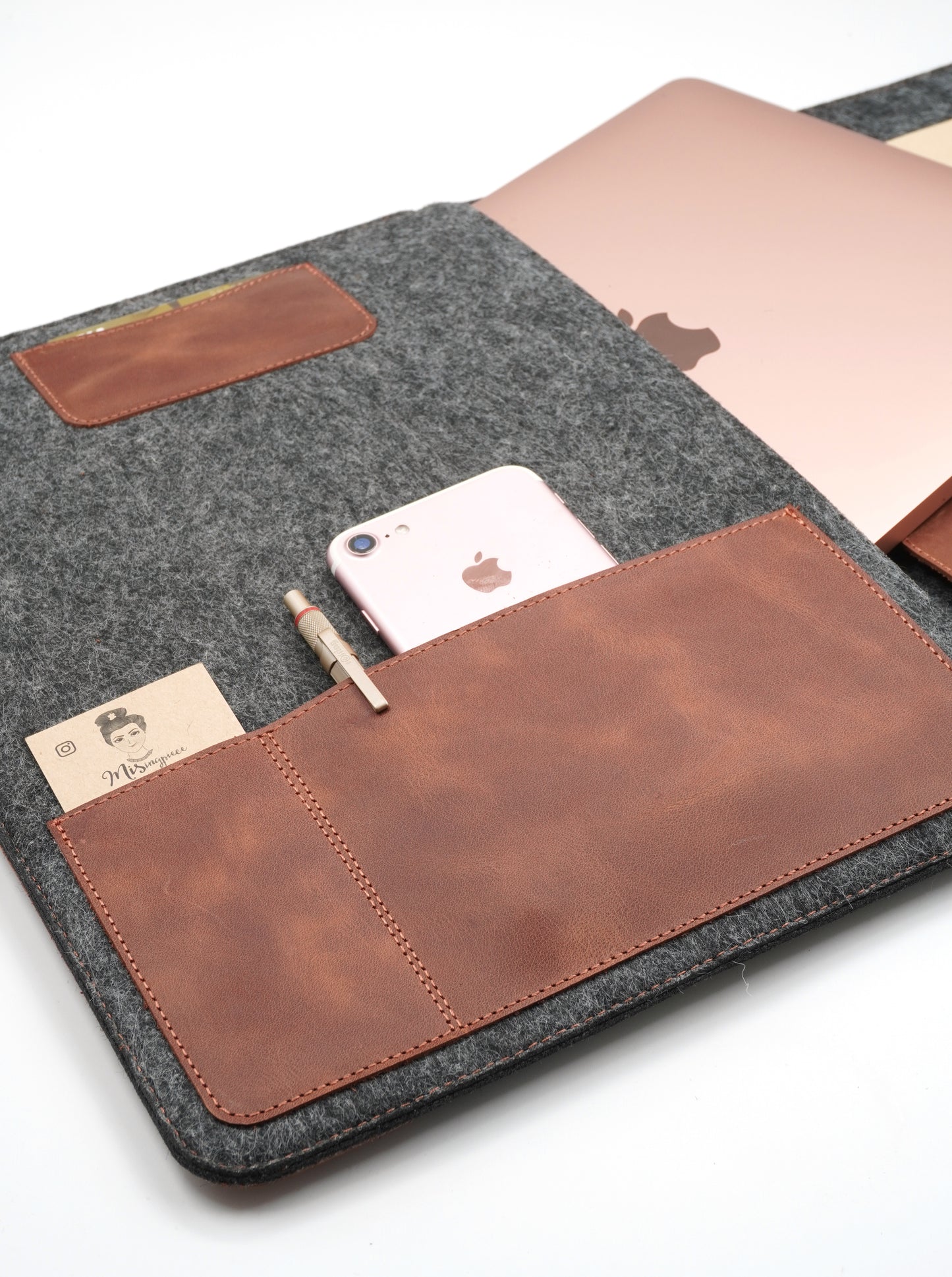 Felt and Genuine Leather 13-14 Inch Notebook & Tablet Organizer