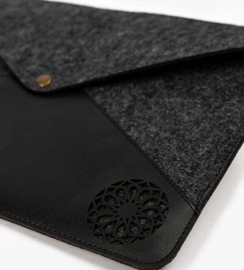 13 inç Keçe Notebook Tablet Kılıfı Mandala Desenli